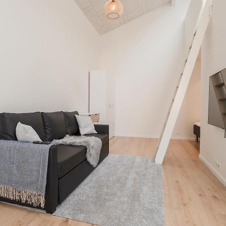 Studio Apartments Close To Airport Mithvagur Εξωτερικό φωτογραφία